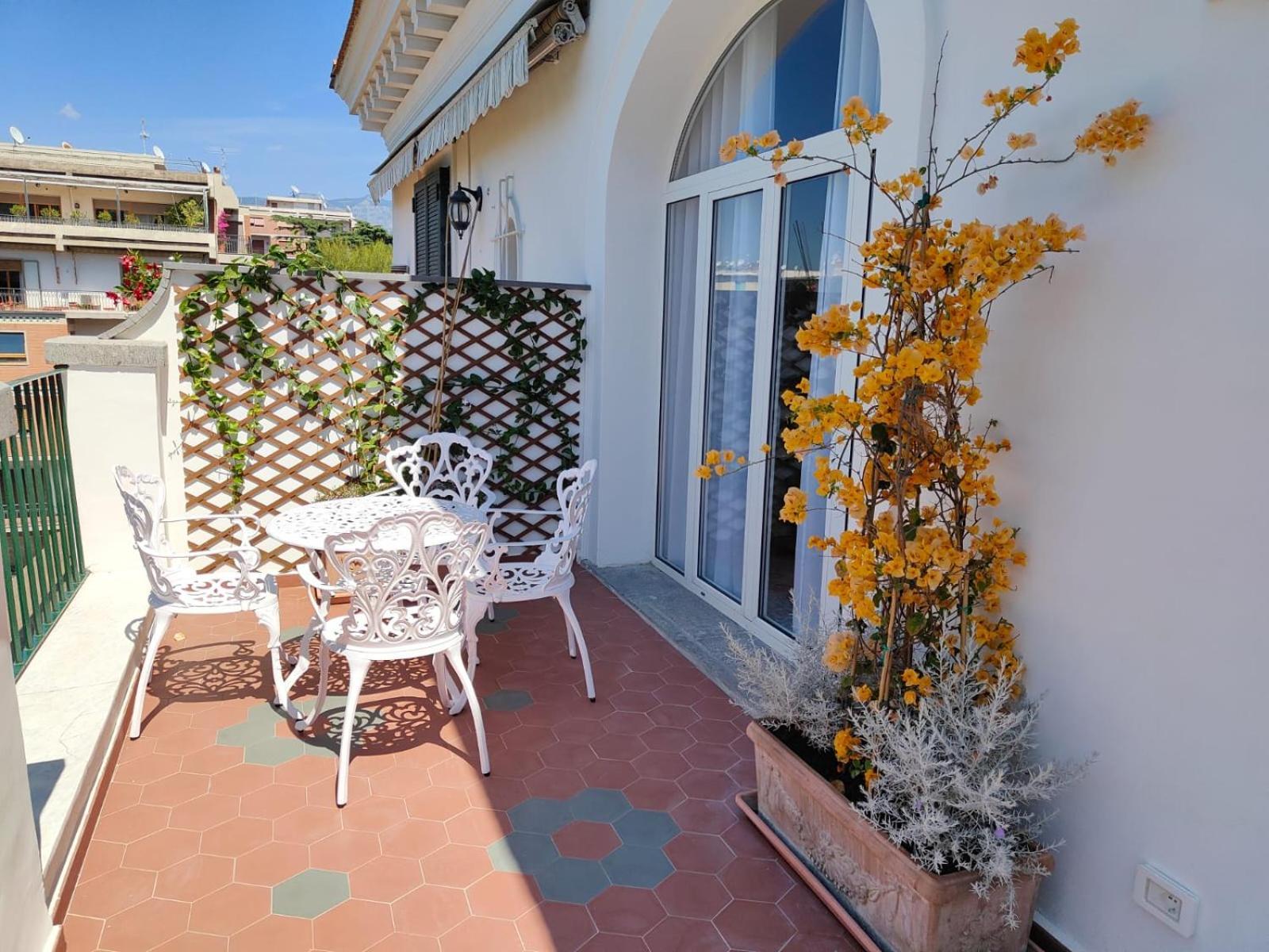 Casa Enzina Hotel Sorrento Kültér fotó